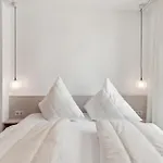 1 Bedroom Awesome In Tossens *