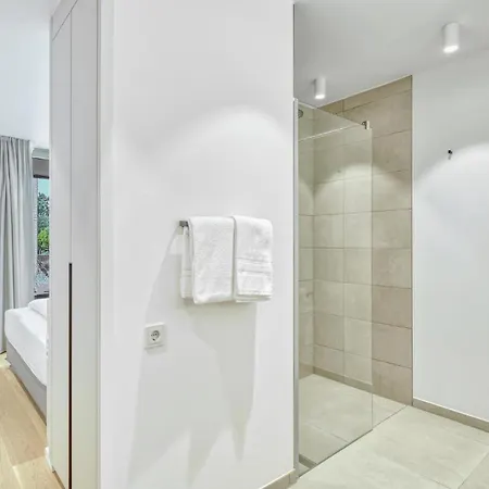 公寓 1 Bedroom Awesome In Tossens Stick